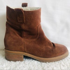 Boden shearling lined boots